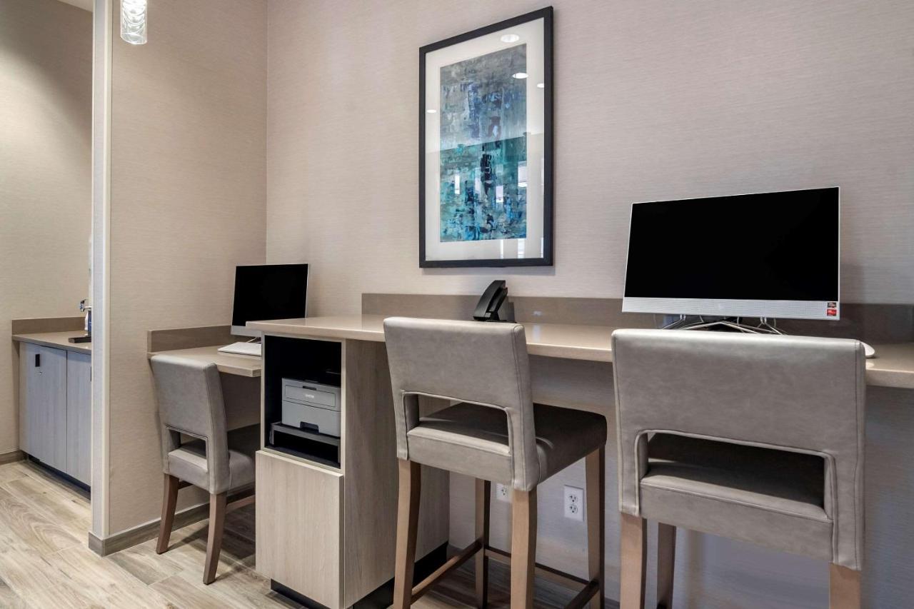 Comfort Suites Grandview - Kansas City Bagian luar foto