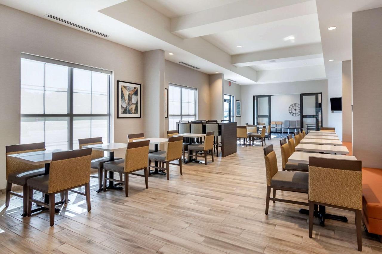 Comfort Suites Grandview - Kansas City Bagian luar foto