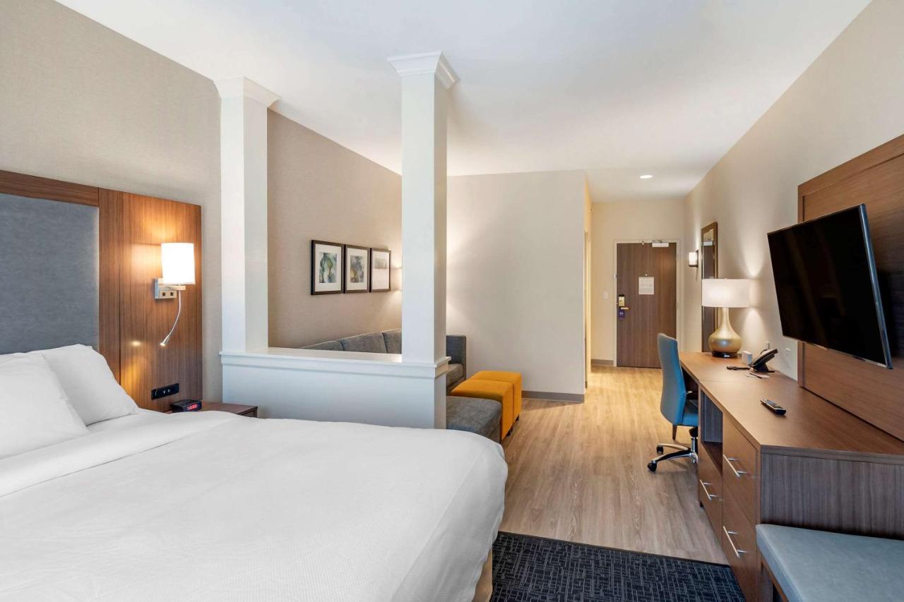 Comfort Suites Grandview - Kansas City Bagian luar foto