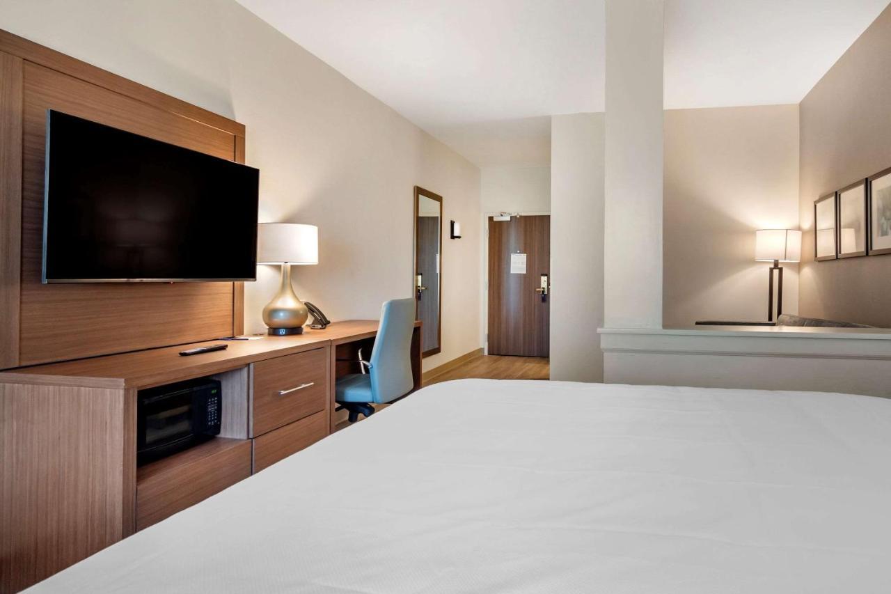 Comfort Suites Grandview - Kansas City Bagian luar foto